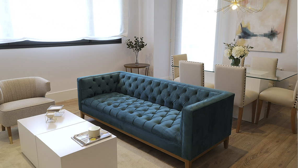 sofa azul